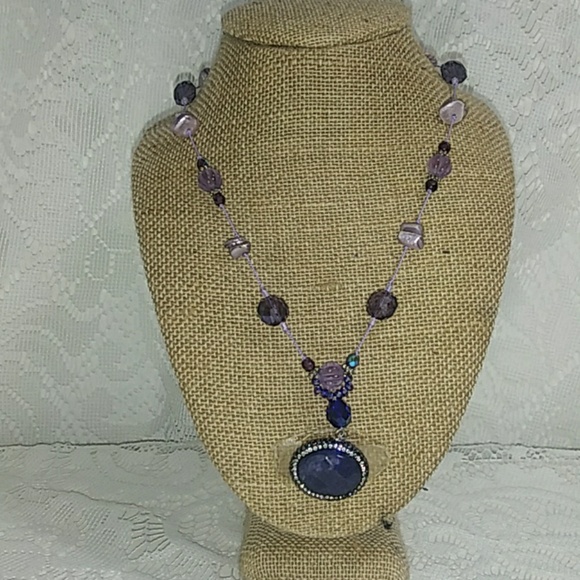 Trader Rick's necklace - Picture 2 of 4